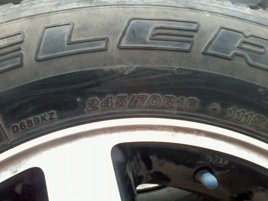 ขายแม็คขอบtoyotaขอบ17ขายต่อครับพร้อมยาง