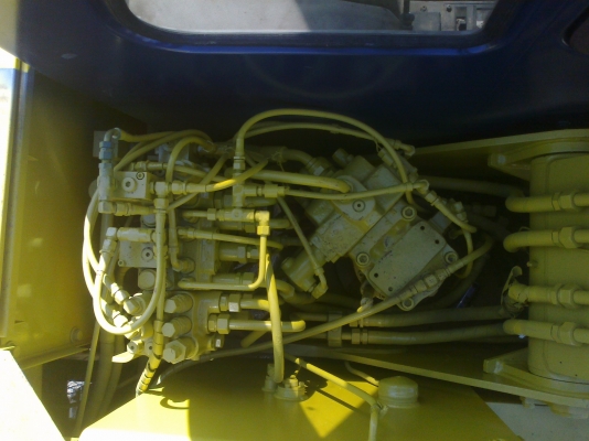 ขายรถขุดเก่านอก KOBELCO SK60-1 MARK III ขายรถขุดเก่านอก KOBELCO SK60-1 MARK III