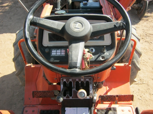 ขายด่วนรถไถนาคูโบต้า L 2802 DT 4WD 4X4เพาเวอร์สวยเดิมๆ