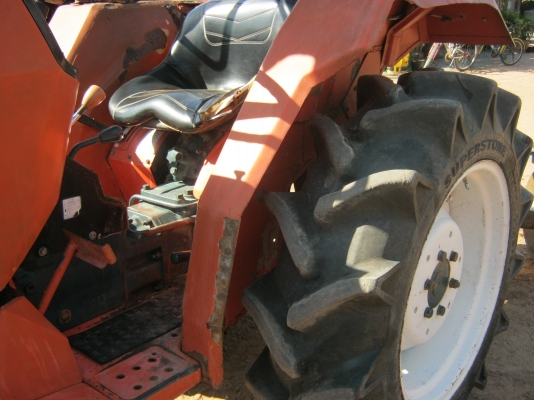 ขายด่วนรถไถนาคูโบต้า L 2802 DT 4WD 4X4เพาเวอร์สวยเดิมๆ