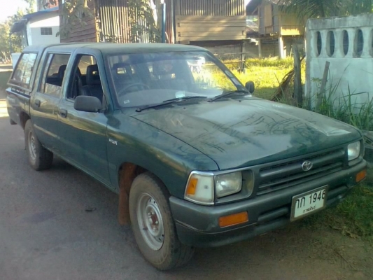 TOYOTA HILUX MIGHTY-X DOUBLE CAB 4Dr 2.5 MT ปี 37 รถบ้านสภาพดีพร้อมใช้งาน เครื่อง ช่วงล่างสมบูรณ์ดีไม่มีปัญหา ภายในเก๋งไม่มีขาดสภาพดี คัชซีสวยไม่ผุ เอกสารทะเบียนภาษีครบพร้อมโอนได้เลยครับ