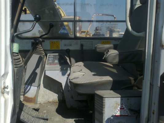 ขายรถขุดเก่านอก SUMITOMO S160 F2 ขายรถขุดเก่านอก SUMITOMO S160 F2