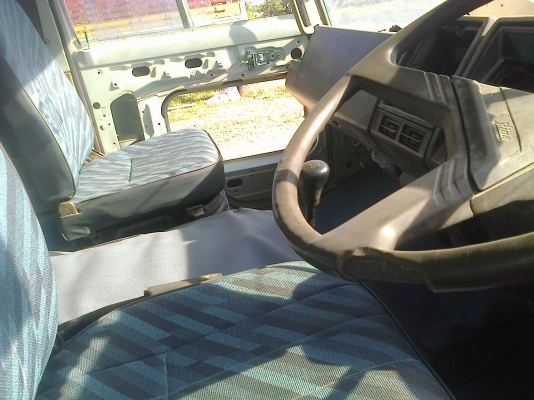 HINO FD 185 HP HO7C รถบรรทุกหกล้อติดเครน TADANO 3 ตัน 3 ปลอกยืด กระบะเหล็กยาว 5.50 เมตรสภาพดีพื้นไม่มีผุ เครื่องแน่นแรงดี ภายในเก๋งอุปกรณ์คอนโทรลครบ ช่วงล่างคัชซีสวยไม่มีดาม เอกสารเล่มทะเบียนครบพร้อมโอนครับ