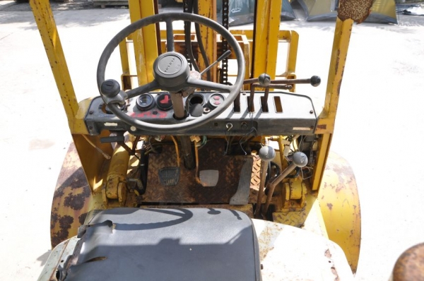 ขาย FORK LIFT TOYOTA 2ตัน งากระดก เสาสูง4เมตร เครื่องดีเซล สภาพสวยเดิมจากญี่ปุ่น ยังไม่เคยใช้ในไทย ขาย 145,000บาท!!