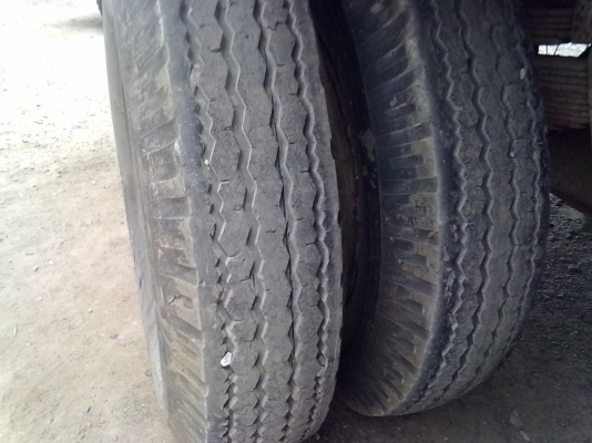 หกล้อติดเครน  HINO KM 777