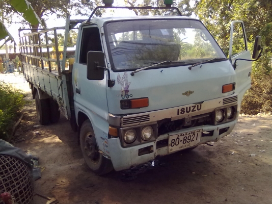 หกล้อ  TLD 100 แรง้ม้า