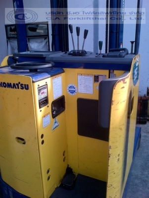 ขาย รถโฟล์คลิฟท์ไฟฟ้า KOMATSU รุ่น FB15RS-11 ขาย รถโฟล์คลิฟท์ไฟฟ้า KOMATSU รุ่น FB15RS-11