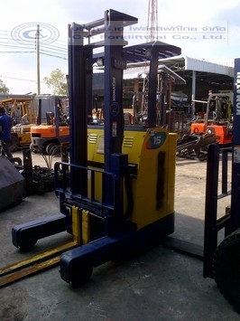 ขาย รถโฟล์คลิฟท์ไฟฟ้า KOMATSU รุ่น FB15RS-11 ขาย รถโฟล์คลิฟท์ไฟฟ้า KOMATSU รุ่น FB15RS-11