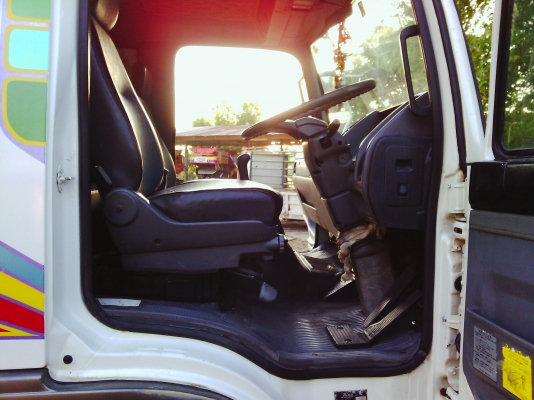 ขายรถบรรทุกรถเกี่ยวข้าวสวยๆครับ ขายรถบรรทุกรถเกี่ยวข้าวสวยๆครับ