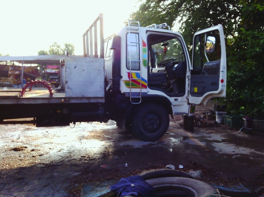 ขายรถบรรทุกรถเกี่ยวข้าวสวยๆครับ ขายรถบรรทุกรถเกี่ยวข้าวสวยๆครับ