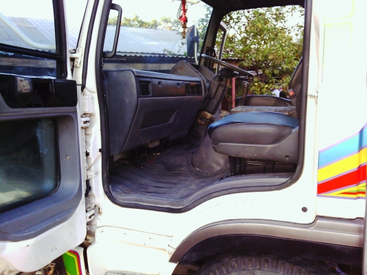 ขายรถบรรทุกรถเกี่ยวข้าวสวยๆครับ ขายรถบรรทุกรถเกี่ยวข้าวสวยๆครับ