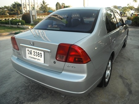 ปี 2003 HONDA, CIVIC 1.7 VTi-L โฉม Dimention เกียร์ออโต้