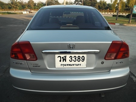 ปี 2003 HONDA, CIVIC 1.7 VTi-L โฉม Dimention เกียร์ออโต้