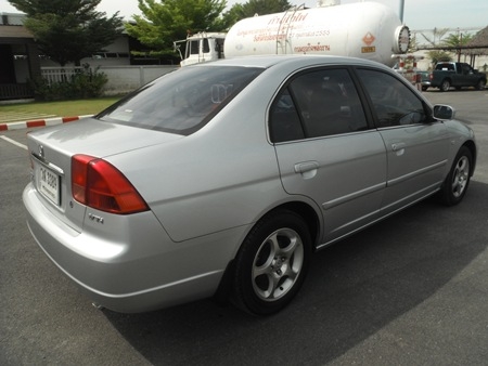 ปี 2003 HONDA, CIVIC 1.7 VTi-L โฉม Dimention เกียร์ออโต้