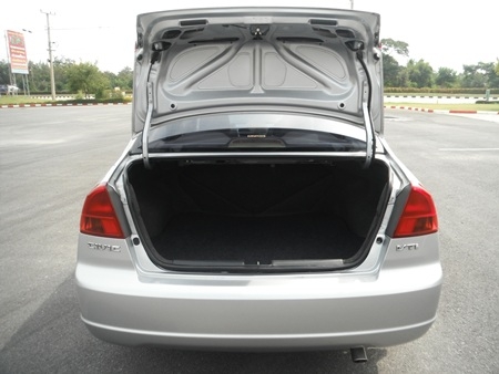 ปี 2003 HONDA, CIVIC 1.7 VTi-L โฉม Dimention เกียร์ออโต้