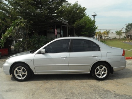 ปี 2003 HONDA, CIVIC 1.7 VTi-L โฉม Dimention เกียร์ออโต้