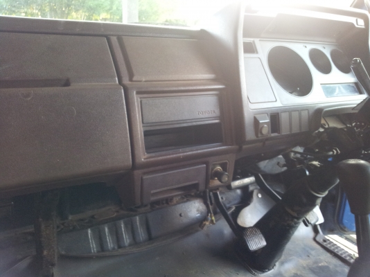 ขายรถ 6ล้อ TOYOTA DYNA 115 แรง