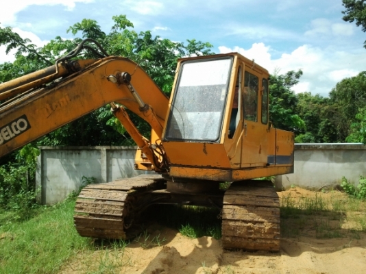KOBELCO SK04 เครืองดี ระบบกะบอกไฮโดริคซไม่มีรั้วคอนโทนไฮดอรริก ติอต่อ0862496007 ต.24ชม	 บูมอามไม่มี เเตก-ร้าว ทำงานเร็ว เเรง
