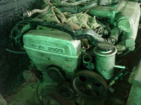 เครื่อง 1J ไม่มีเกียร์ ไม่มีกล่อง ขายเป็นอะไหล่ (เครื่องติดได้แต่เอาฝาสูบอันดีมาใส่รถผม)