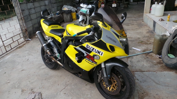 ขาย SUZUKI GSXR 1100 (Slingshot) ทะเบียน ภาษีหมด 56 คับ ลดแล้ว 90000 ด่วนๆเลย ขาย SUZUKI GSXR 1100 (Slingshot) ทะเบียน ภาษีหมด 56 คับ ลดแล้ว 90000 ด่วนๆเลย