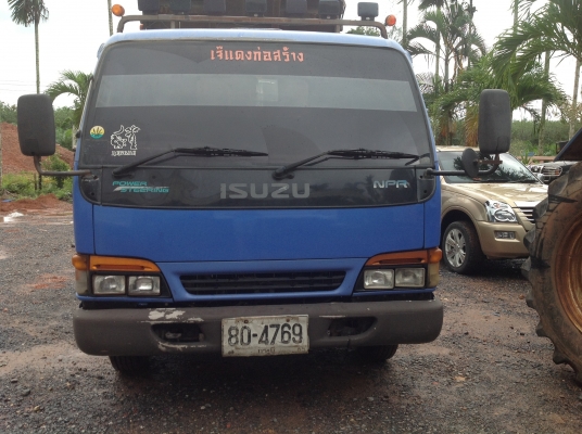 รถ6ล้อIsuzu NPR 130hp. สวยพร้อมใช้ ติดต่อ080-1405528