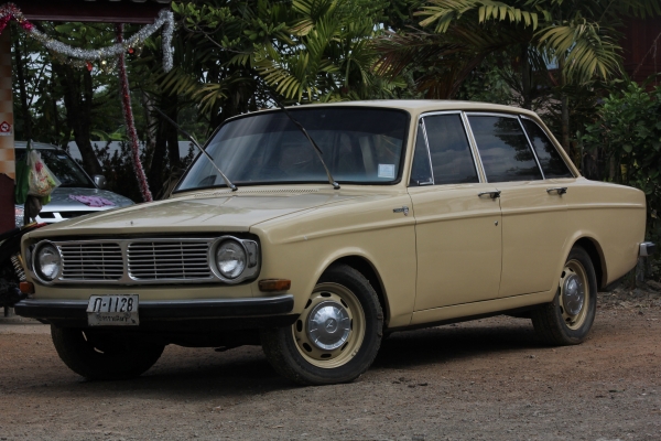 ขาย VOLVO 144s  35000 ไม่ลดแล้ว$.สวยๆซักคันครับ