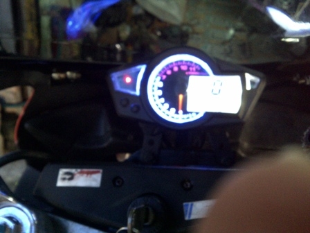 VFR400 NC24 รีบิวท์ใหม่ แฟริ่งแต่ง RC212 หน้า Cbr1000 ตัดลาย HRC ทะเบียนโอนขนส่งแท้ๆ