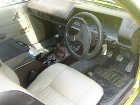 ขาย TOYOTA LIFBACK