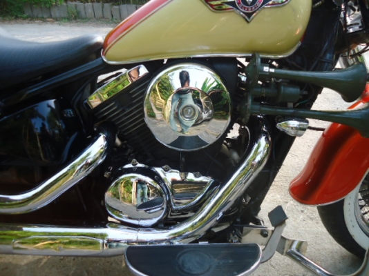 VULCAN CLASSIC 400 พร้อม INVOICE สรรพสามิต พรบ. เครื่องสภาพดีมาก แน่นๆไม่เยิ้ม ใส่ยางขอบขาว HARLEY ติดสปอตไลท์ กันล้ม แต่ง FATBOY ซื้อรถรับฟรีๆ แถมยางDUNLOPหน้า หลังสภาพใหม่ๆ มีดอกใหม่ แทบไม่เคยลงพื้นครับ เอาไปเลยอีกหนึ่งคู่ฟรีๆครับ ราคา 96,000.- VULCAN CLASSIC 400 พร้อม INVOICE สรรพสามิต พรบ. เครื่องสภาพดีมาก แน่นๆไม่เยิ้ม ใส่ยางขอบขาว HARLEY ติดสปอตไลท์ กันล้ม แต่ง FATBOY ซื้อรถรับฟรีๆ แถมยางDUNLOPหน้า หลังสภาพใหม่ๆ มีดอกใหม่ แทบไม่เคยลงพื้นครับ เอาไปเลยอีกหนึ่งคู่ฟรีๆครับ ราคา 96,000.-