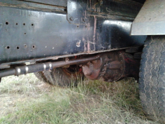 HINO FR 320 HP PO9C สิบล้อดั๊มพ์ 2 เพลา หัวยักษ์สามใบปัดสภาพอย่างสวย มีระบบลากพ่วงมาให้ครบ เครื่องแห้งแรงดี ภายในหัวเก๋งคอนโทรลอยู่ครบพร้อม แอร์ พวงมาลัยเพาเวอร์ เบรคทริ๊ปฟี้ ช่วงล่างใหญ่มากคัชซีสวยไม่มีบวมไม่มีแตก เอกสารเล่มทะเบียนครบถูกต้องพร้อมโอนครับ