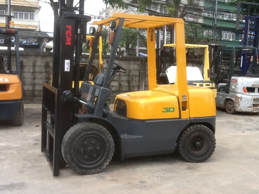 ขายถูกๆ ต้อนรับปีใหม่ รถยก TCM  3 ตัน เสาสูง 3 เมตร เกียร์ออโต้ เครื่องดีเซล