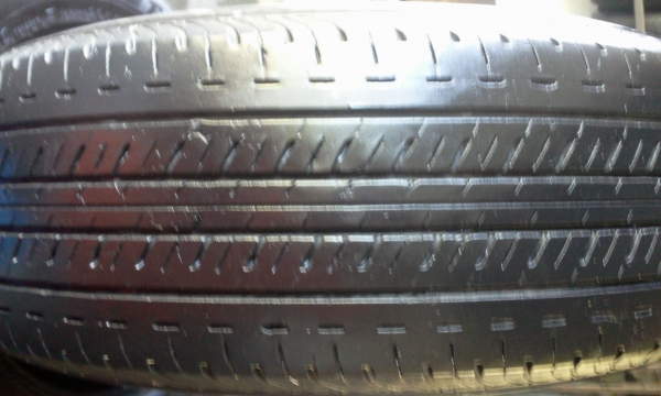 ขายเศษยาง1เส้น215 70 15 BRIDGESTONE R611 ปี11