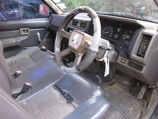 Nissan Big M เบนซิน Z16 ปี 1993 Nissan Big M เบนซิน Z16 ปี 1993