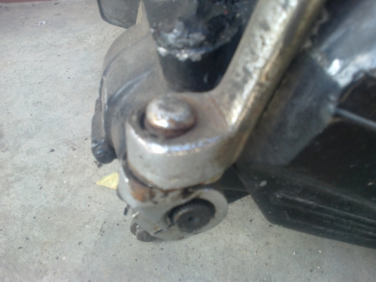 อร่อยหัวเขา  ติดต่อ 081-931-5032