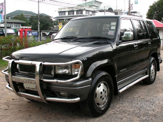 ต้องการขายรถ ISUZU Trooper XS ปี 95 (3.2) สีเขียว
