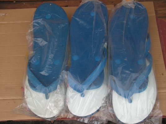 ขายขำๆ รองเท้าในตำนานเบอร์11