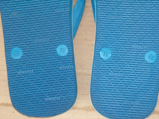 ขายขำๆ รองเท้าในตำนานเบอร์11