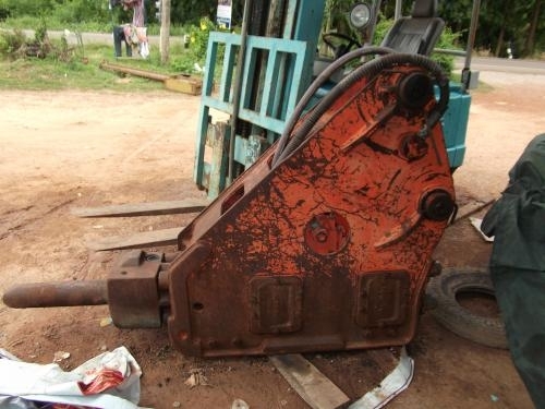 หัวแย๊กคอนกรีตยี่ห้อ NPK 200 นำเข้าจากญี่ปุ่น