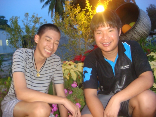 สวัสดีปีใหม่-2556-พี่เสือ-ทีมงาน-เเละเพื่อนๆสมาชิกทุกท่าน