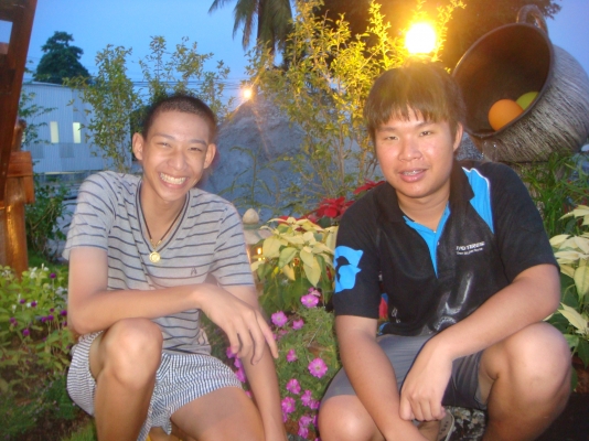 สวัสดีปีใหม่-2556-พี่เสือ-ทีมงาน-เเละเพื่อนๆสมาชิกทุกท่าน