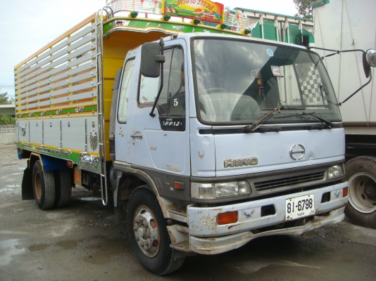 สวัสดีปีใหม่-2556-พี่เสือ-ทีมงาน-เเละเพื่อนๆสมาชิกทุกท่าน