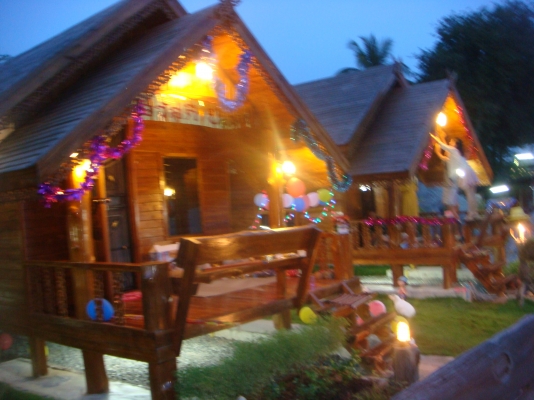 สวัสดีปีใหม่-2556-พี่เสือ-ทีมงาน-เเละเพื่อนๆสมาชิกทุกท่าน