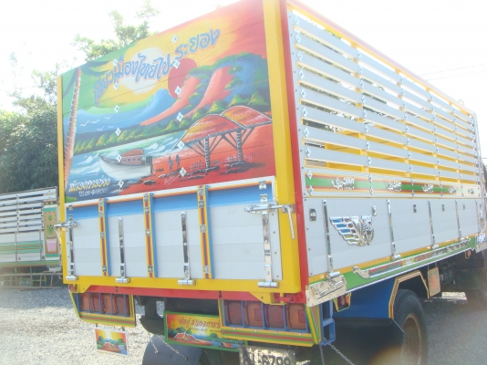 สวัสดีปีใหม่-2556-พี่เสือ-ทีมงาน-เเละเพื่อนๆสมาชิกทุกท่าน