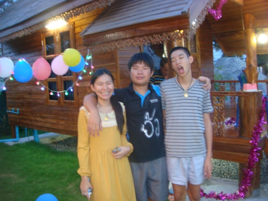 สวัสดีปีใหม่-2556-พี่เสือ-ทีมงาน-เเละเพื่อนๆสมาชิกทุกท่าน