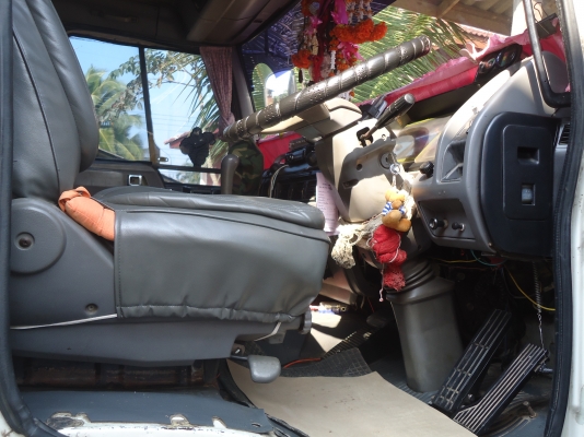 ต้องการขาย 10 ล้อ Hino 3H 195แรงม้า