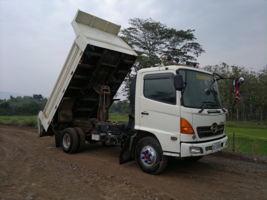 ขายรถ 6 ล้อดั้มดิน HINO  MAGA 150 แรงม้า ปี 50