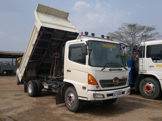 ขายรถ 6 ล้อดั้มดิน HINO  MAGA 150 แรงม้า ปี 50