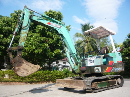 ขายแบคโฮ YANMAR YB251UZ-FZ030 สภาพดี พร้อมใช้งาน