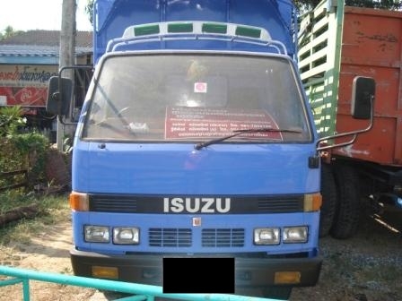 ขาย 6 ล้อ ISUZU NKR 110 กระบะเหล็ก ดี๊ม