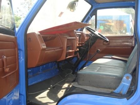 ขาย 6 ล้อ ISUZU NKR 110 กระบะเหล็ก ดี๊ม